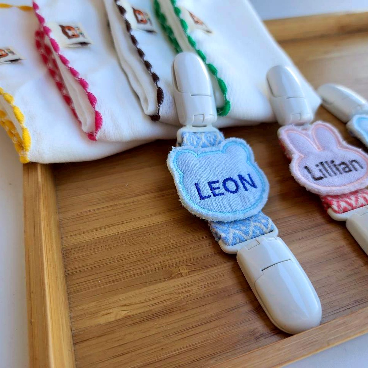 姓名刺繡手帕夾同款 2 入組實拍