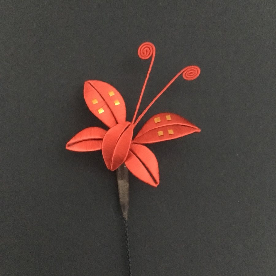 紅色蝴蝶春仔花作品