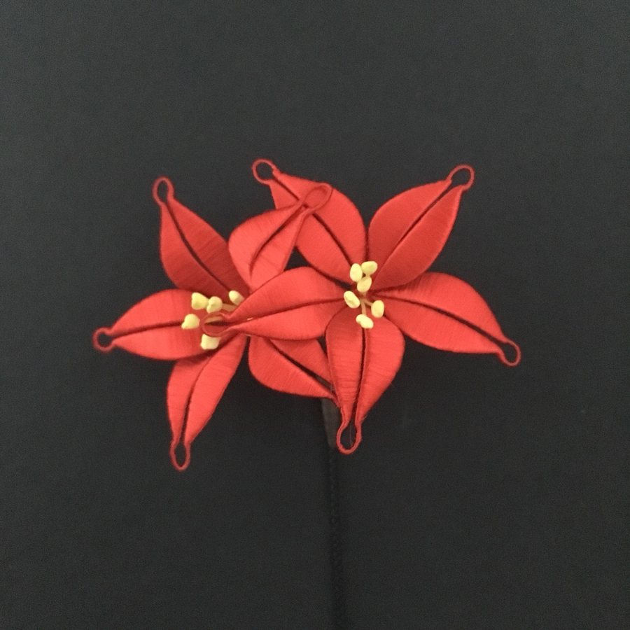 紅色五福花春仔花作品